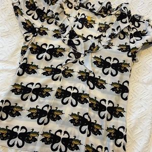 Short sleeve blouse